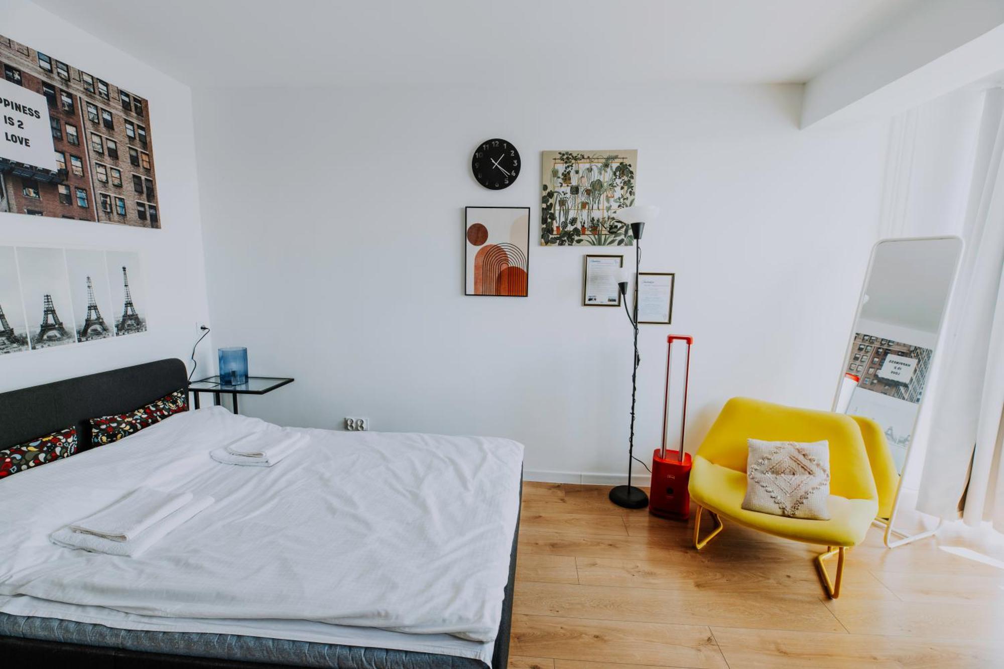 Komfortowy Apartament W Centrum Wroclawia Екстериор снимка