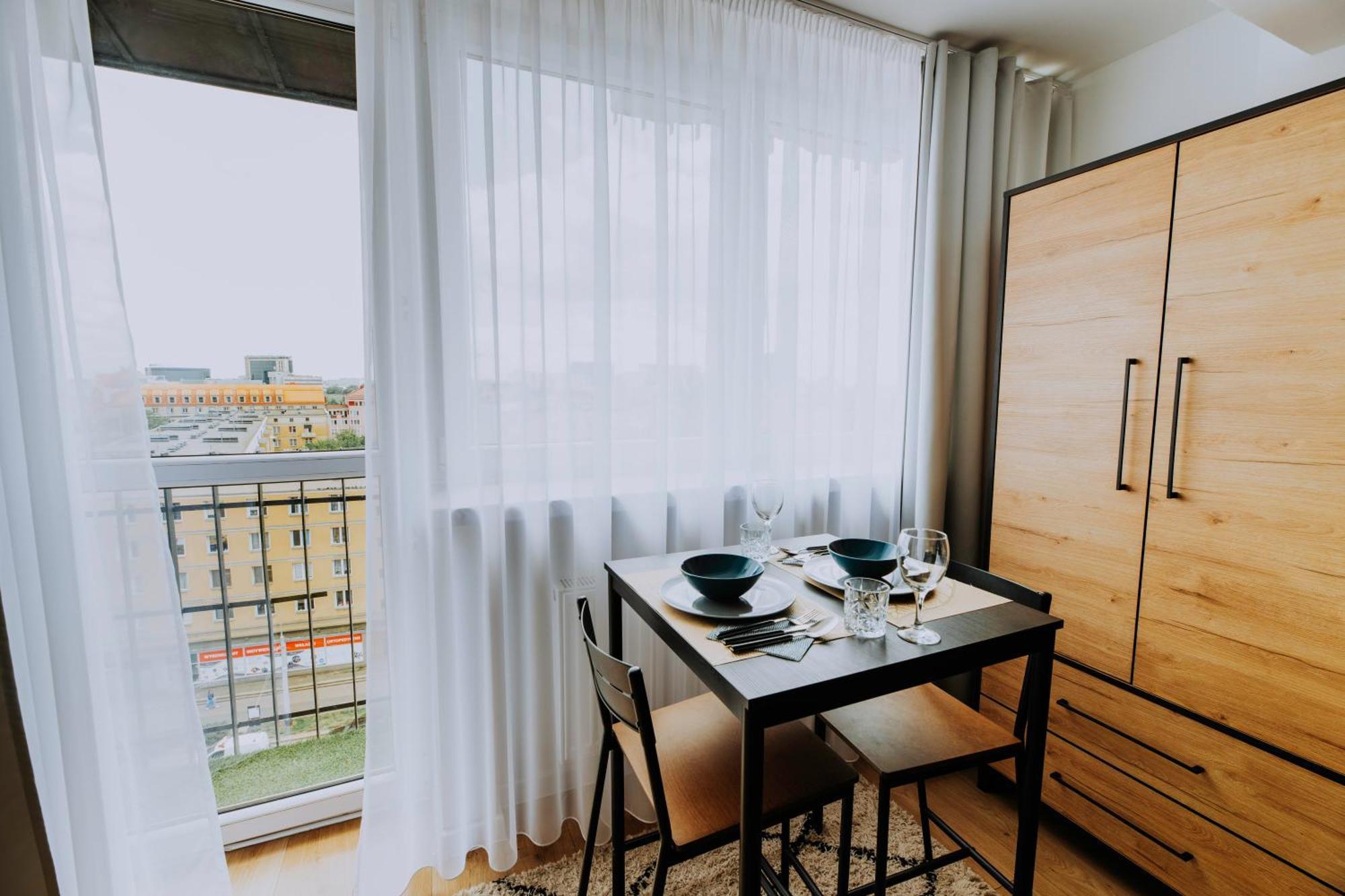 Komfortowy Apartament W Centrum Wroclawia Екстериор снимка